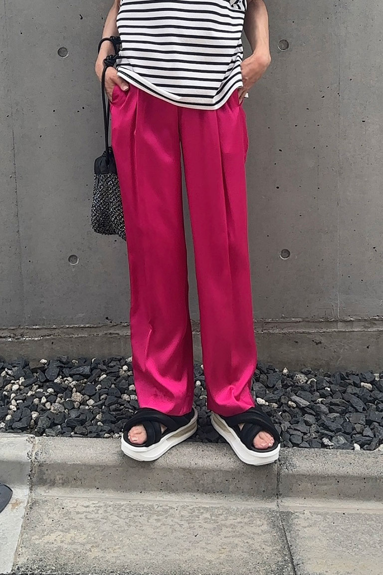 pink × black で、GO！4