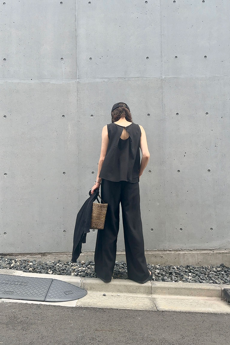 チャーミングなサマーブラック  3