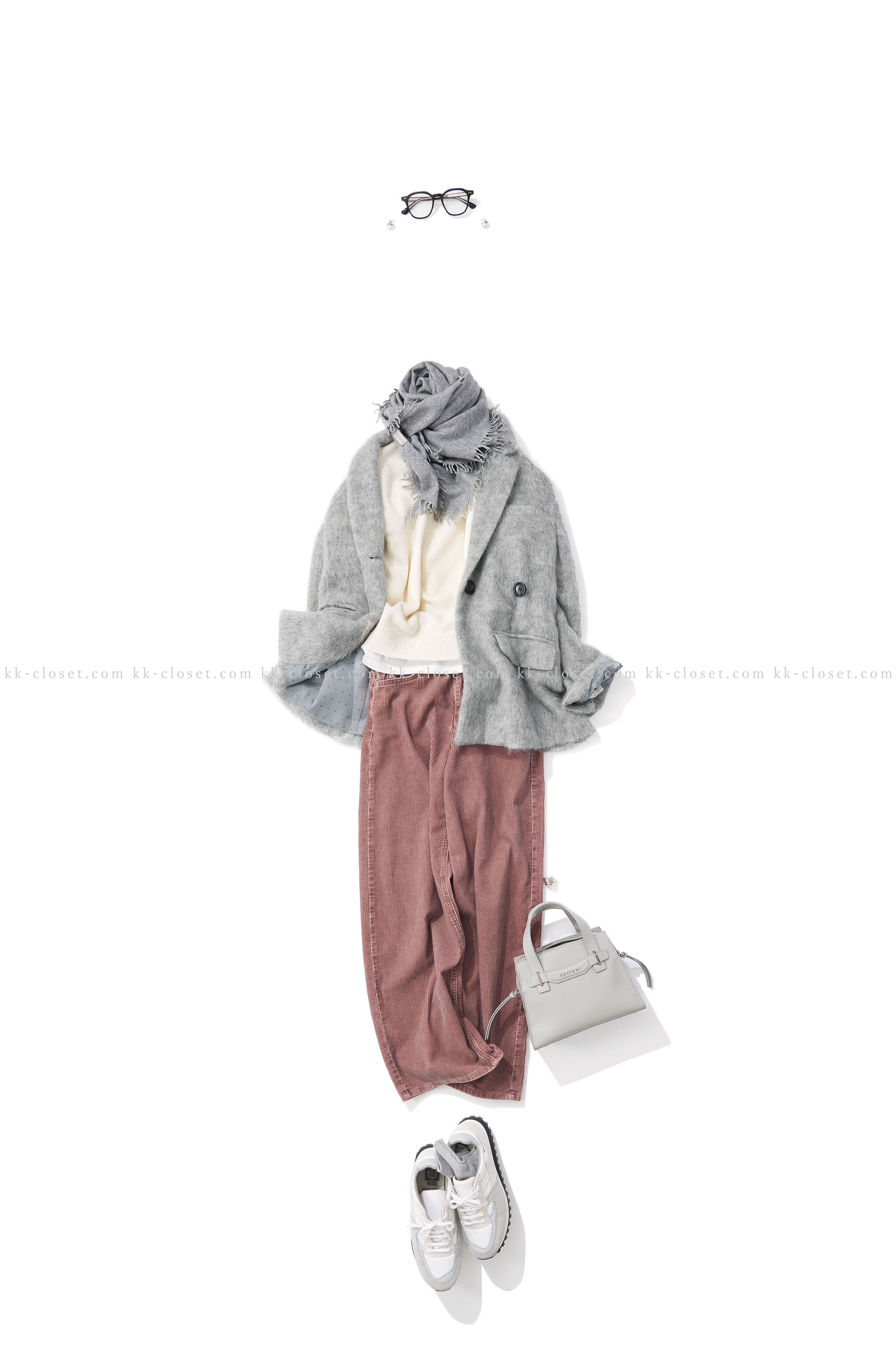 カラーパンツと師走の街へ