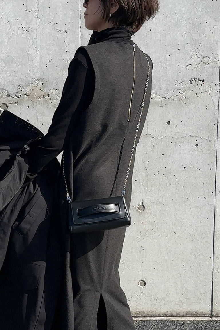 ラフにドレスアップ6