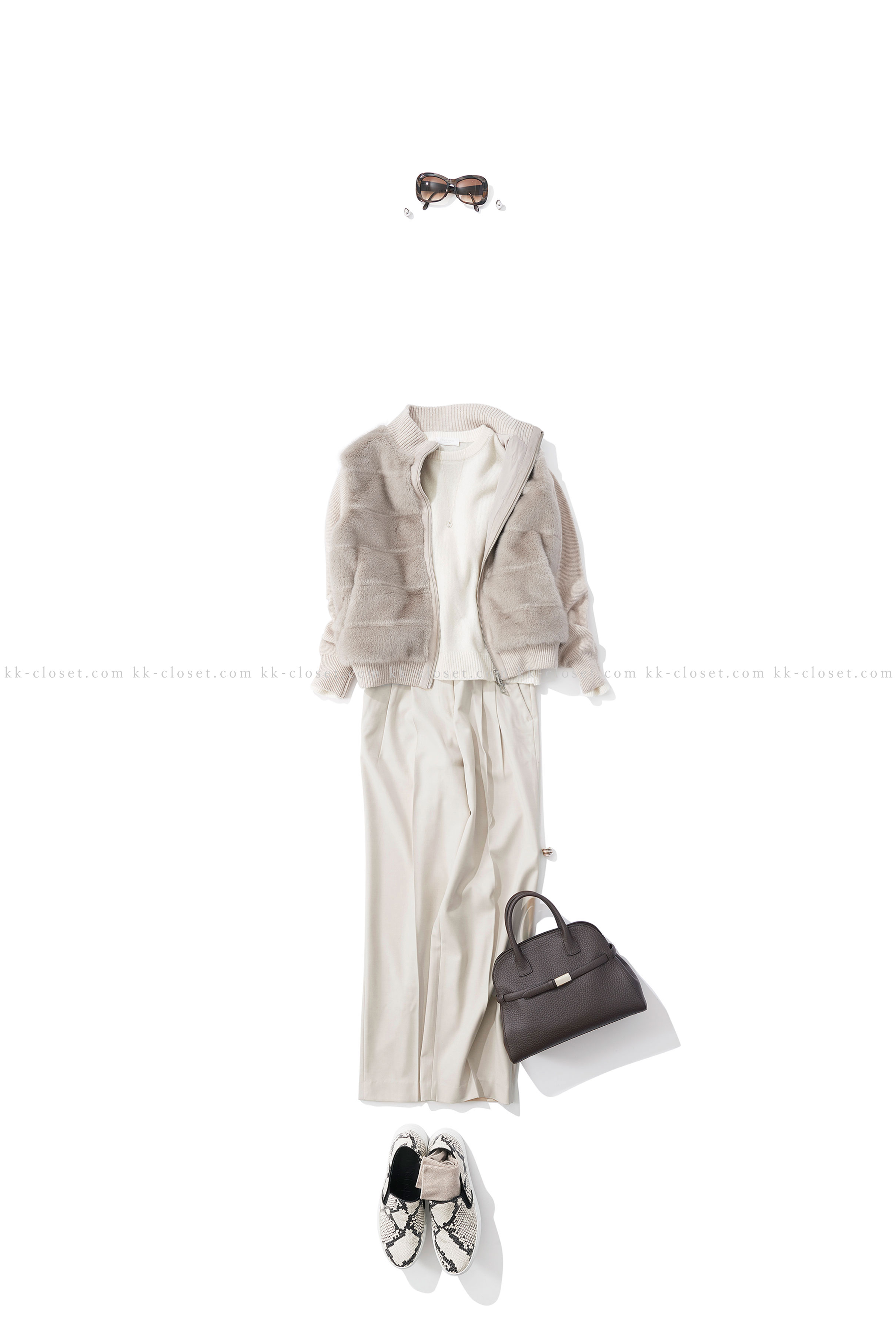 アイボリーに染まる