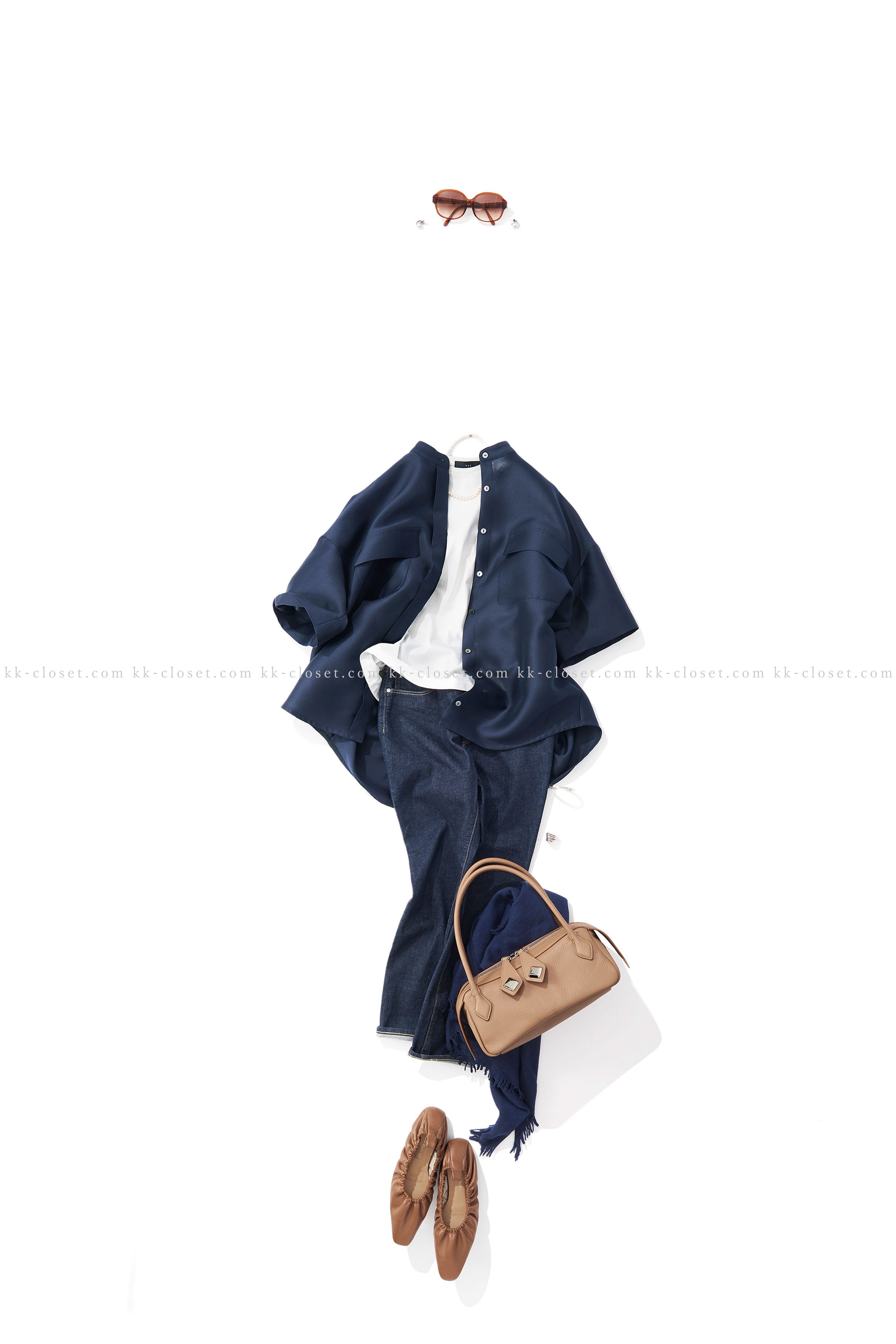 白Ｔ×デニムを、品よく女らしく