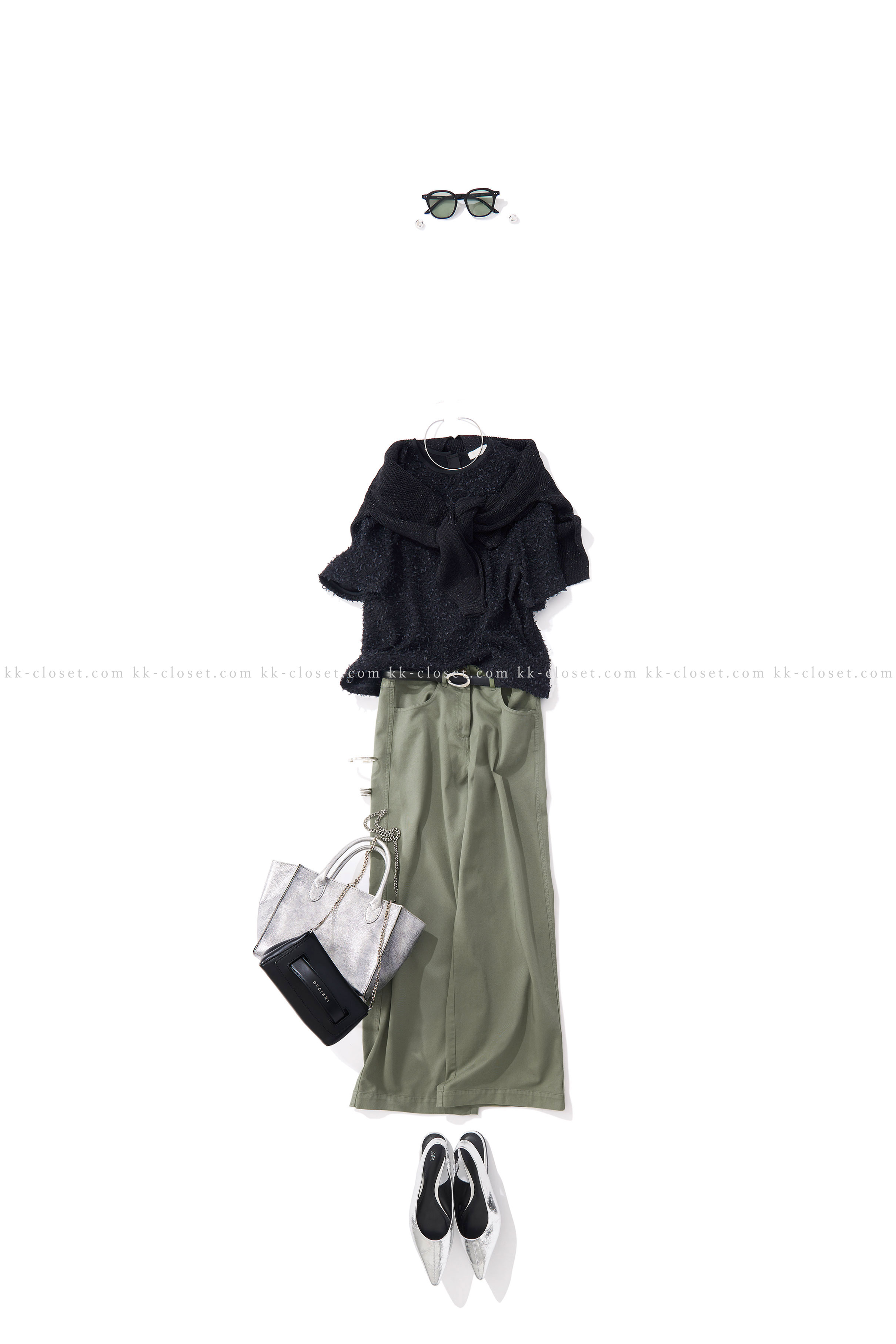 女らしい 黒 & カーキ