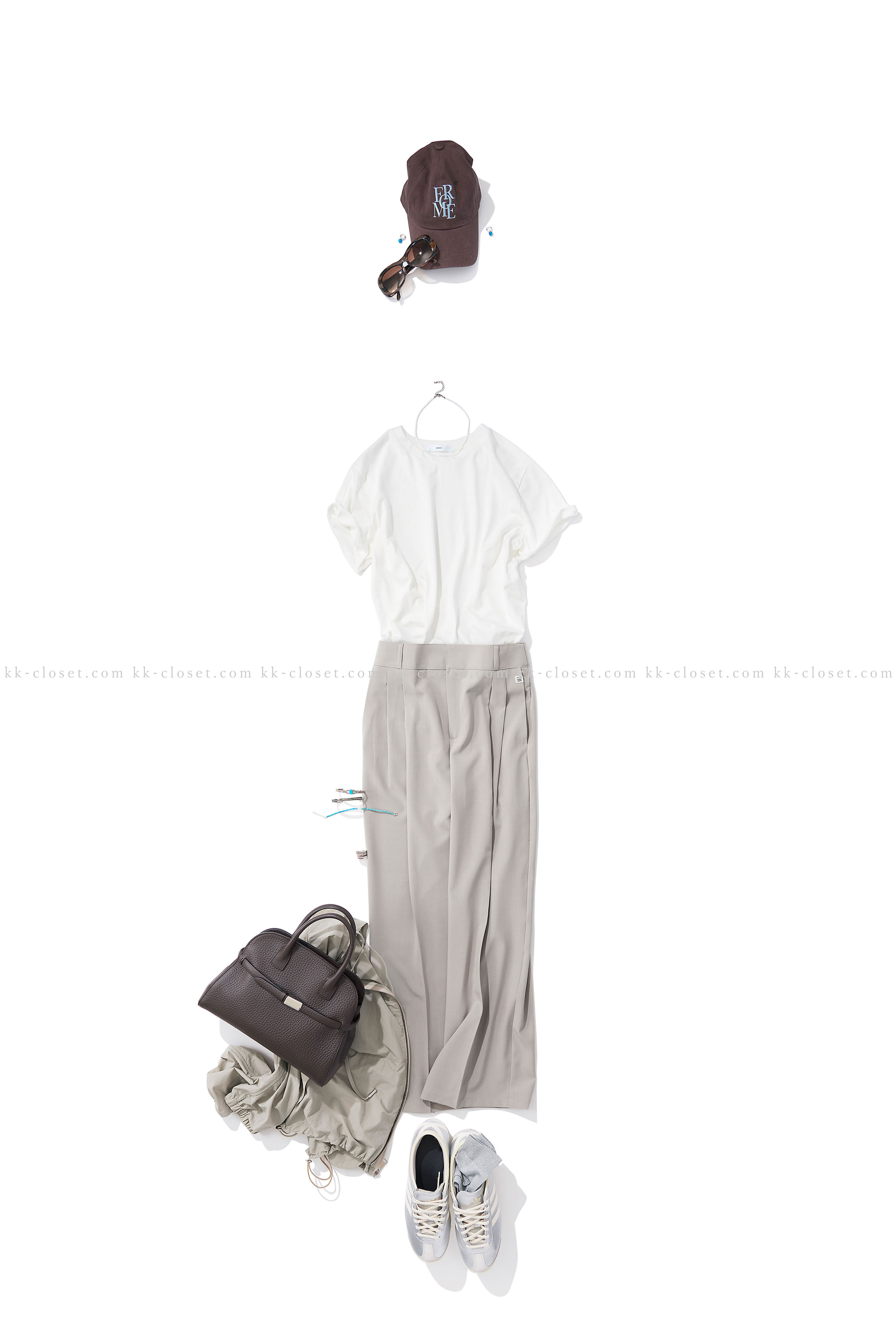 �R�[�f�B�l�[�gNo.2504�g�p���i�ꗗ��