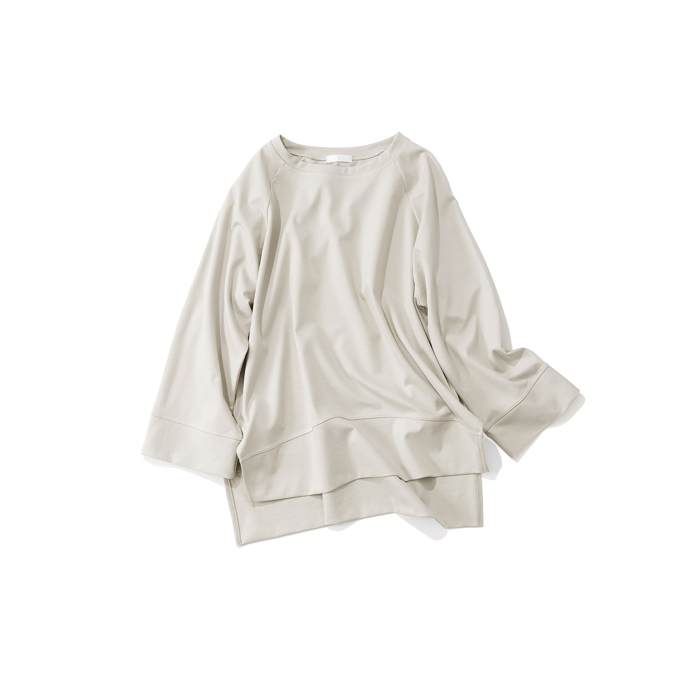 上品！グレージュ・プルオーバー